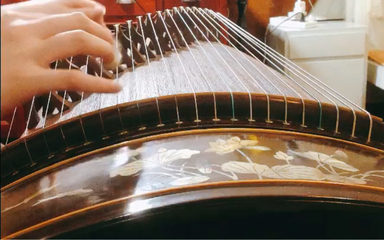 古筝演绎《浪人琵琶》 指尖流淌的江湖风情